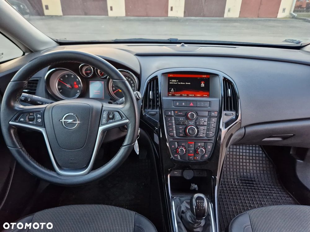 Opel Astra 1.6 CDTI Cosmo - 13