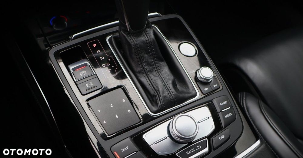 Audi A6 Avant - 32