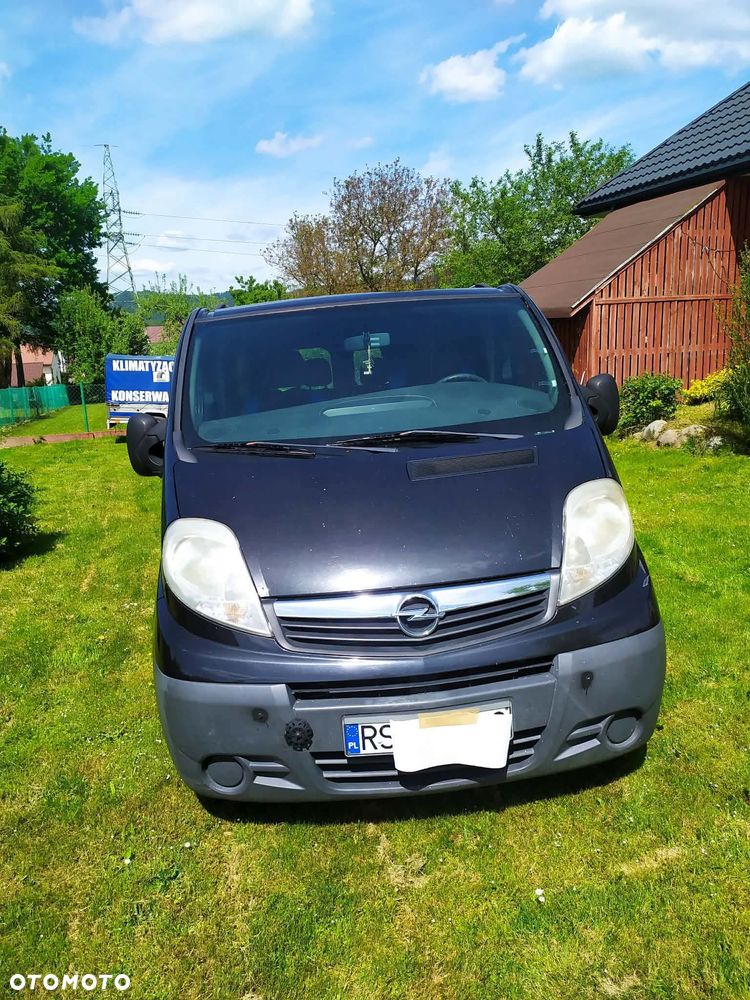 Opel Vivaro - 1
