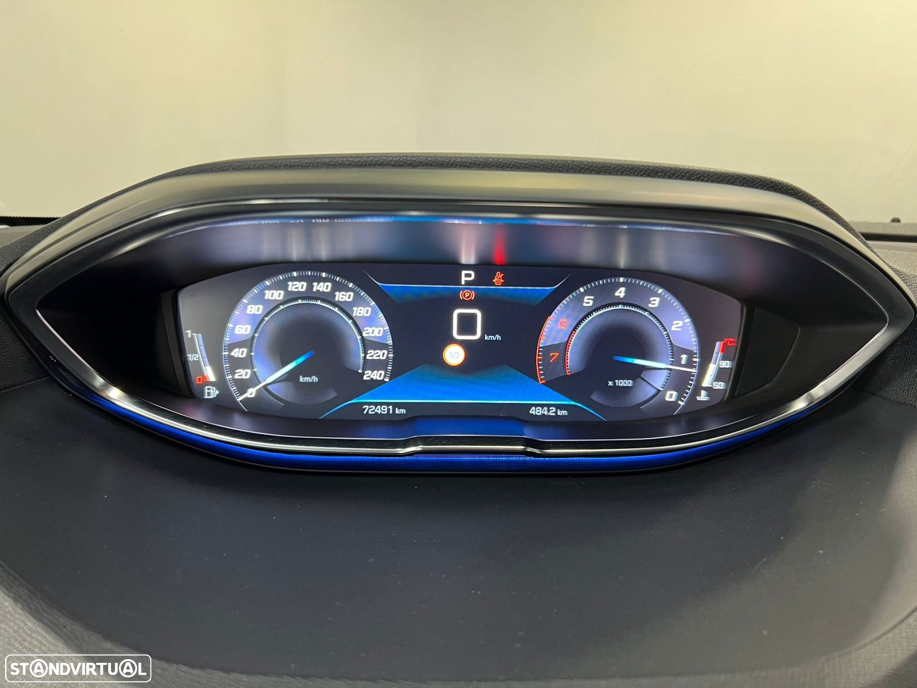 Peugeot 5008 1.2 PureTech Allure EAT8 - 11