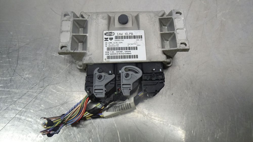KOMPUTER SILNIKA CITROEN C4 PICASSO 1.8 9662402080 - 1