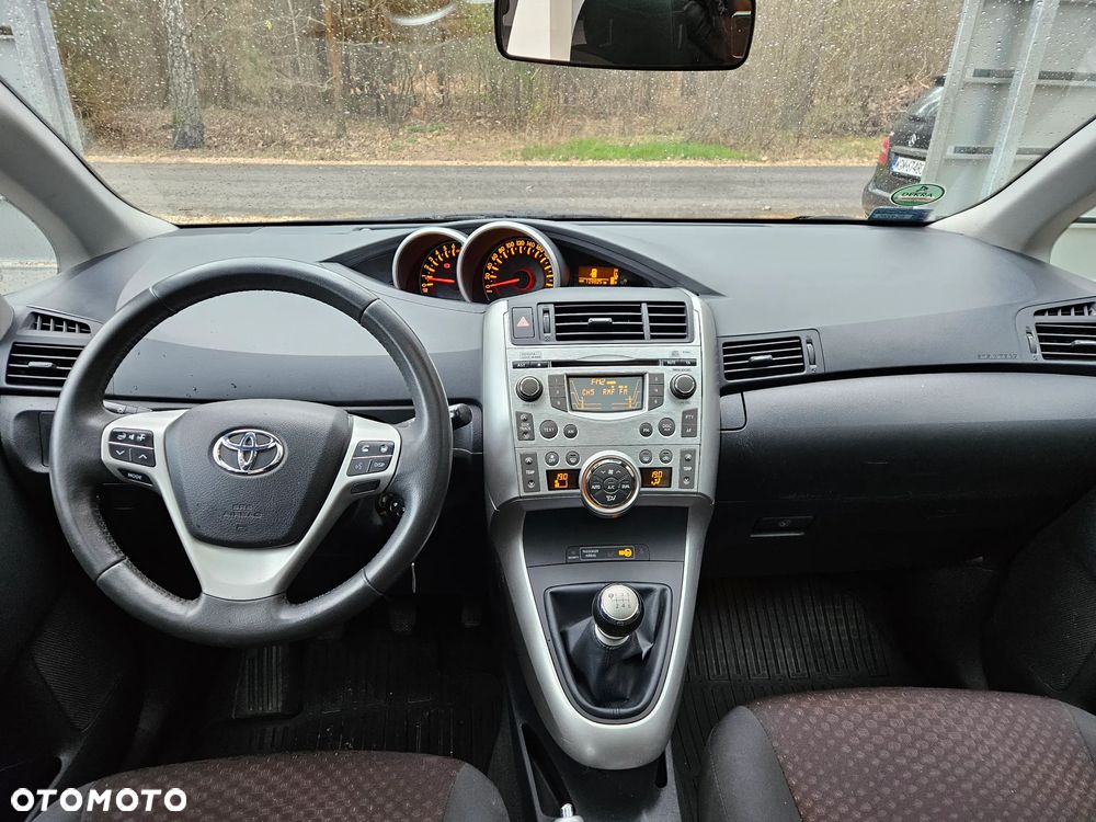 Toyota Verso 1.8 Sol plus EU5 7os - 25