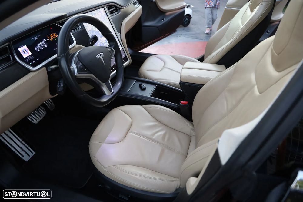 Tesla Model S 85D - 14