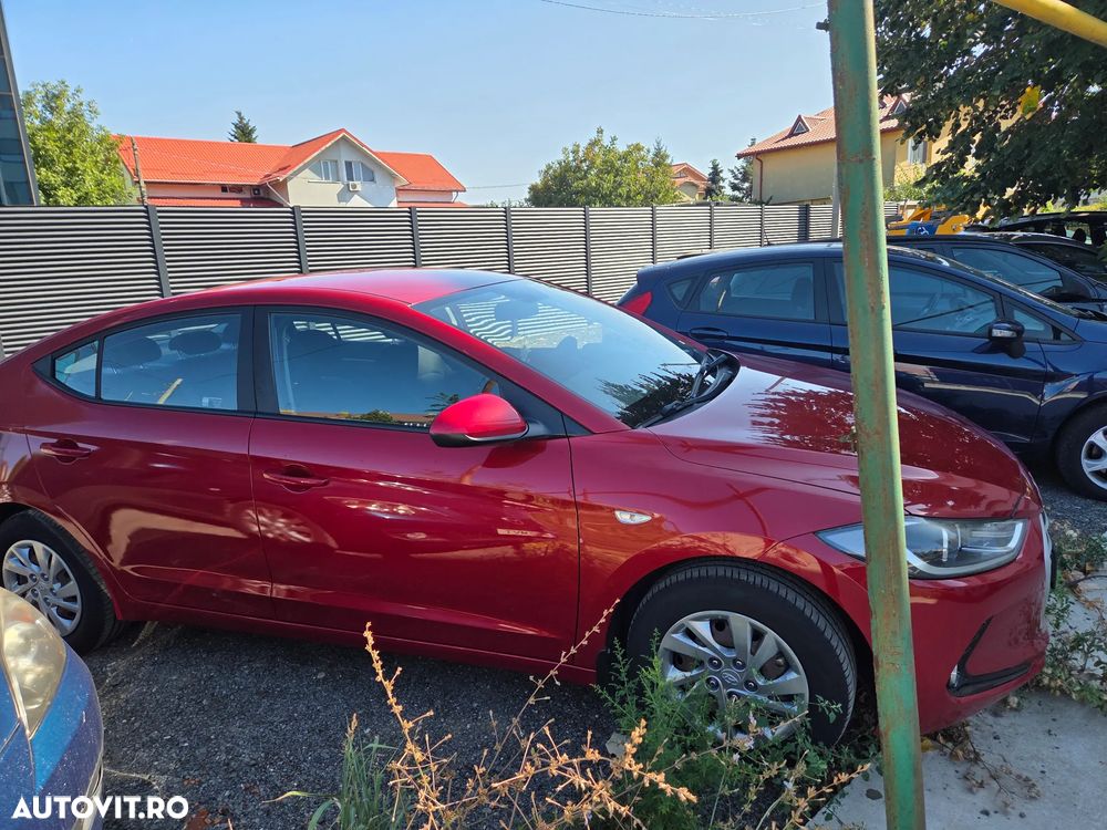 Hyundai Elantra 1.6 MPi Comfort - 4