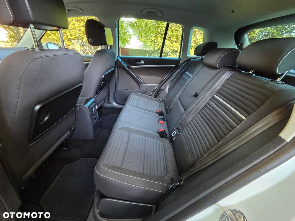 Volkswagen Tiguan 2.0 TDI DPF 4Motion BlueMotion Technology Cup Sport & Style - 8