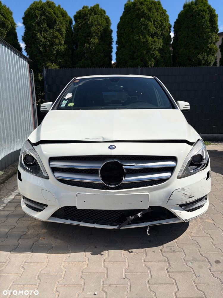 Mercedes-Benz Klasa B 180 CDI (BlueEFFICIENCY) 7G-DCT - 18