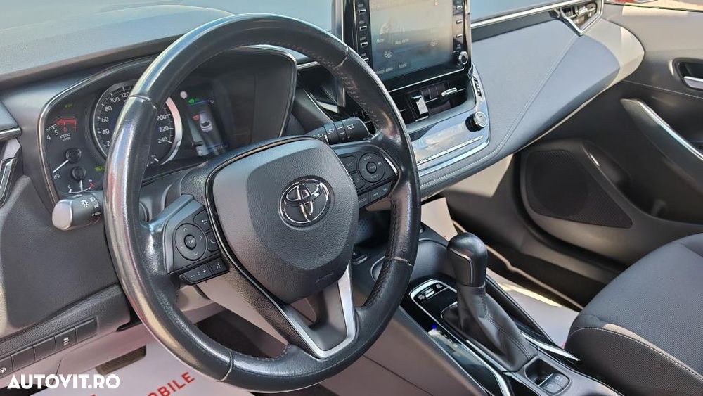 Toyota Corolla - 22