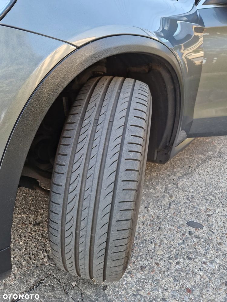 Mercedes-Benz GLC 220 d 4-Matic - 19