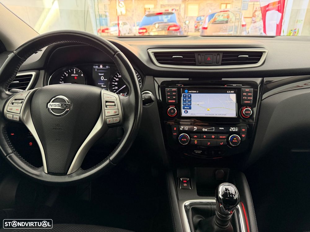 Nissan Qashqai 1.6 dCi ALL-MODE 4x4i N-Connecta - 11