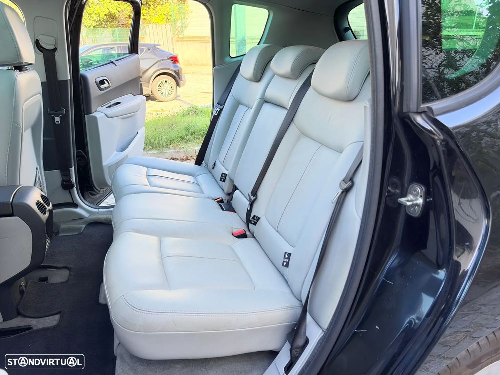 Peugeot 3008 1.6 HDi Executive - 40
