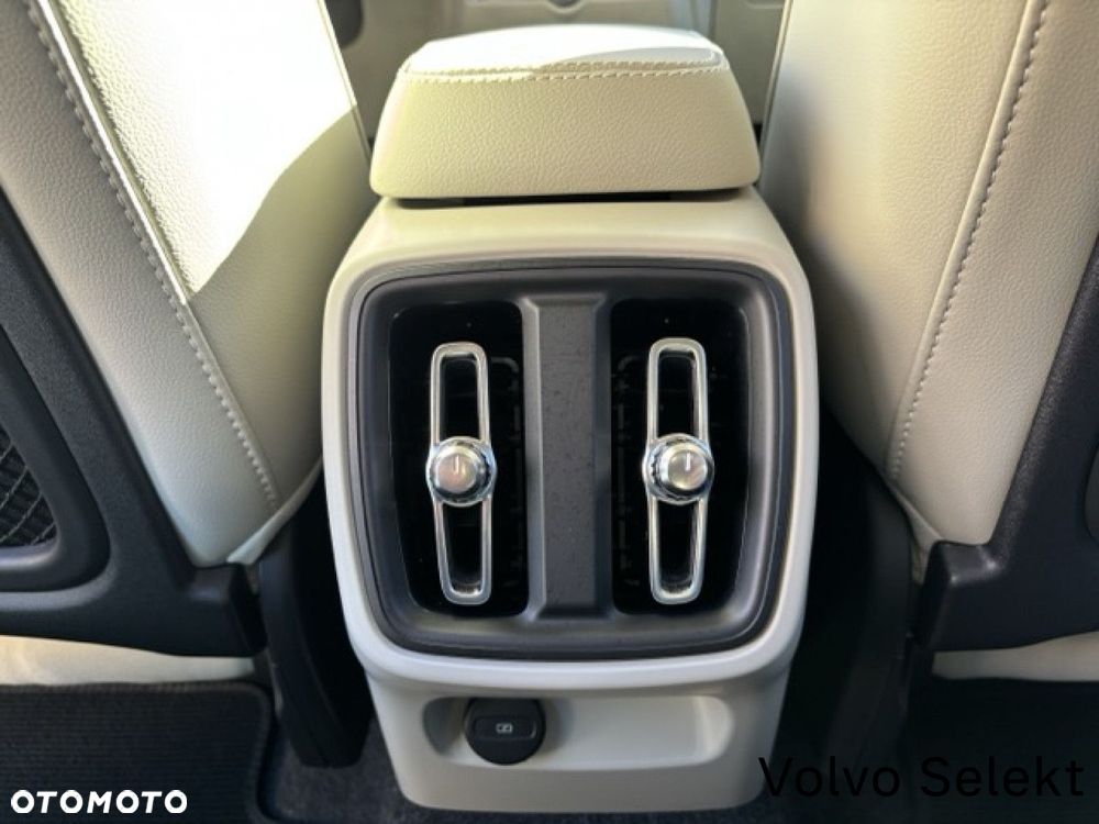 Volvo XC 40 - 21