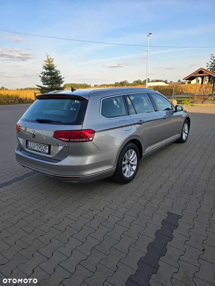 Volkswagen Passat Variant 1.6 TDI SCR DSG Comfortline - 11