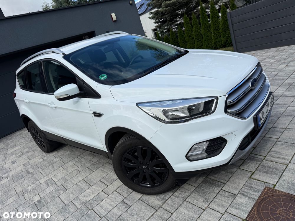 Ford Kuga 1.5 EcoBoost 2x4 Titanium - 25
