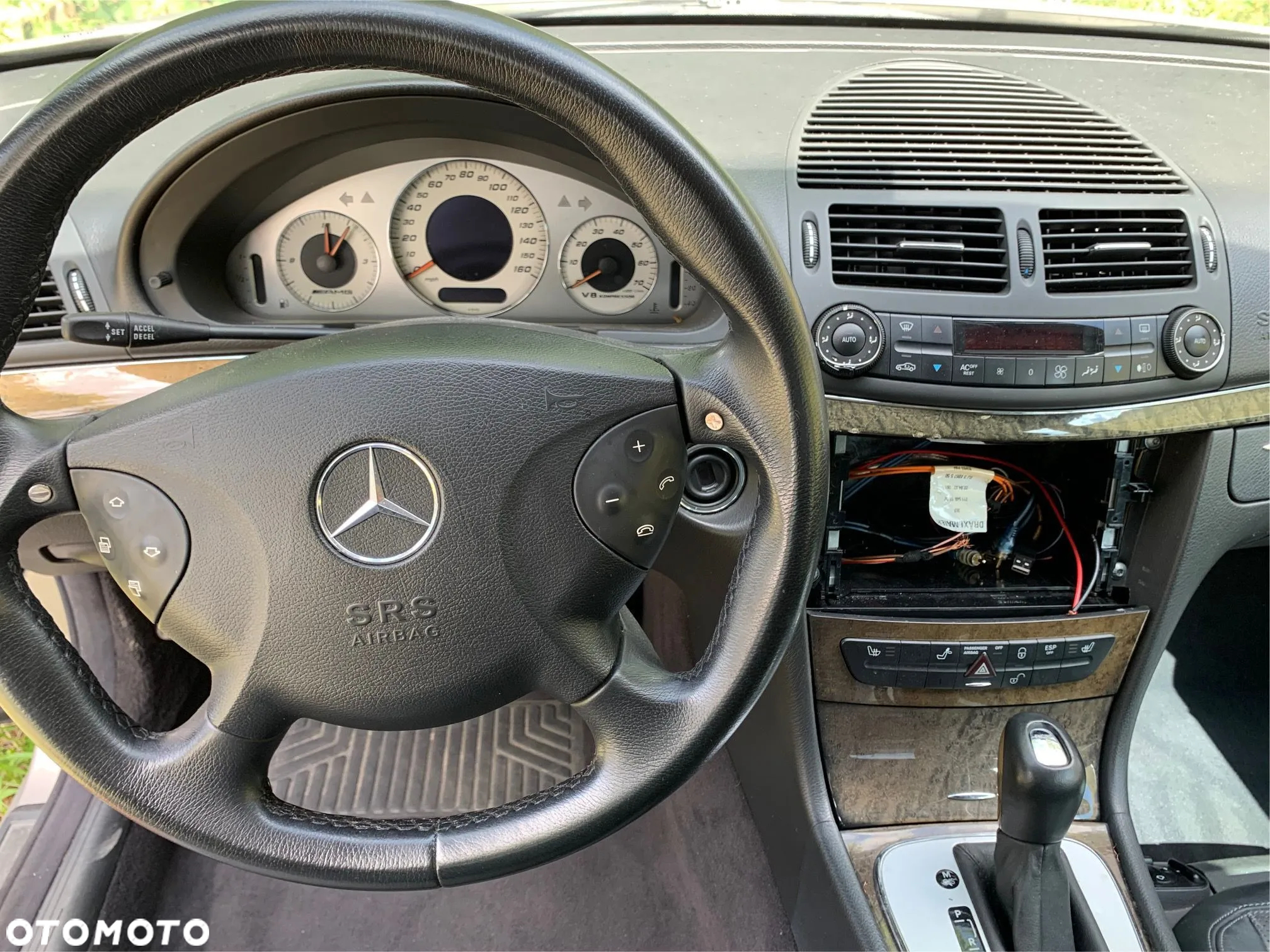 Mercedes-Benz Klasa E 55 AMG - 6