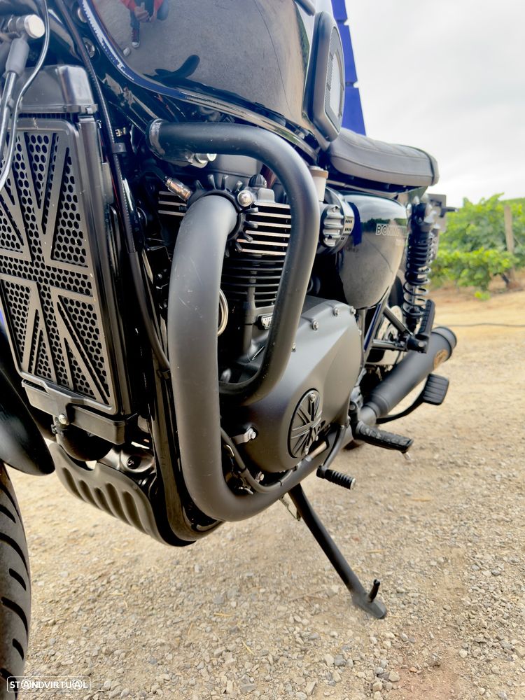 Triumph Bonneville T120 Black - 10