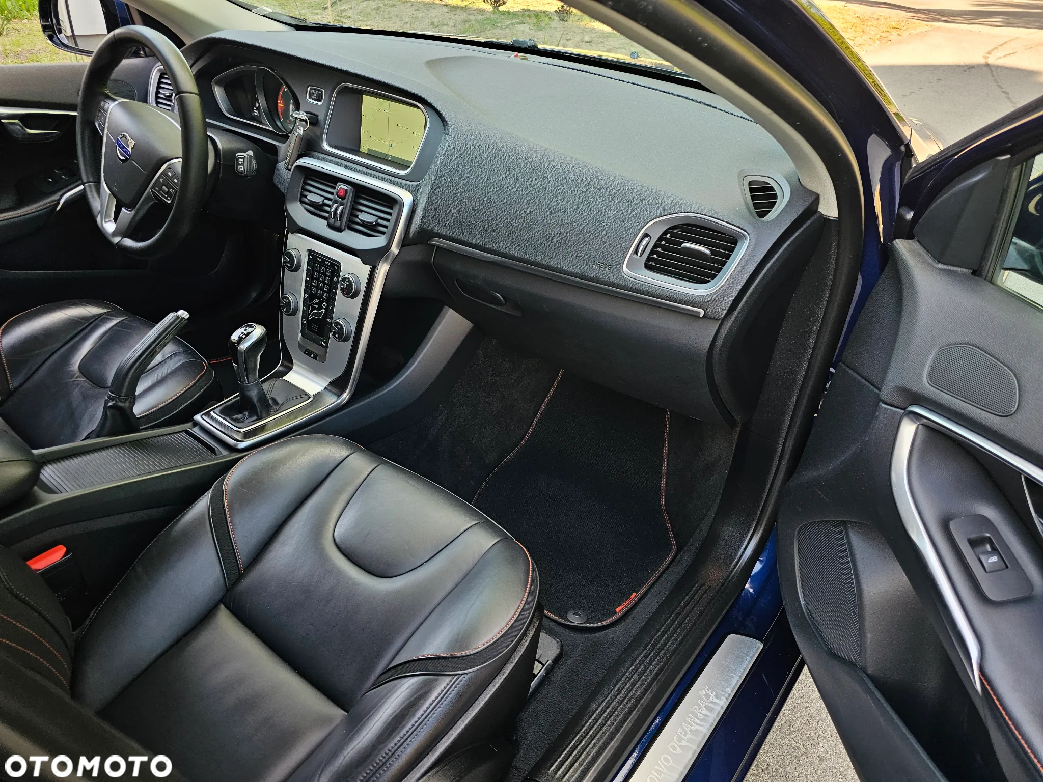 Volvo V40 D2 Drive-E Ocean Race - 12