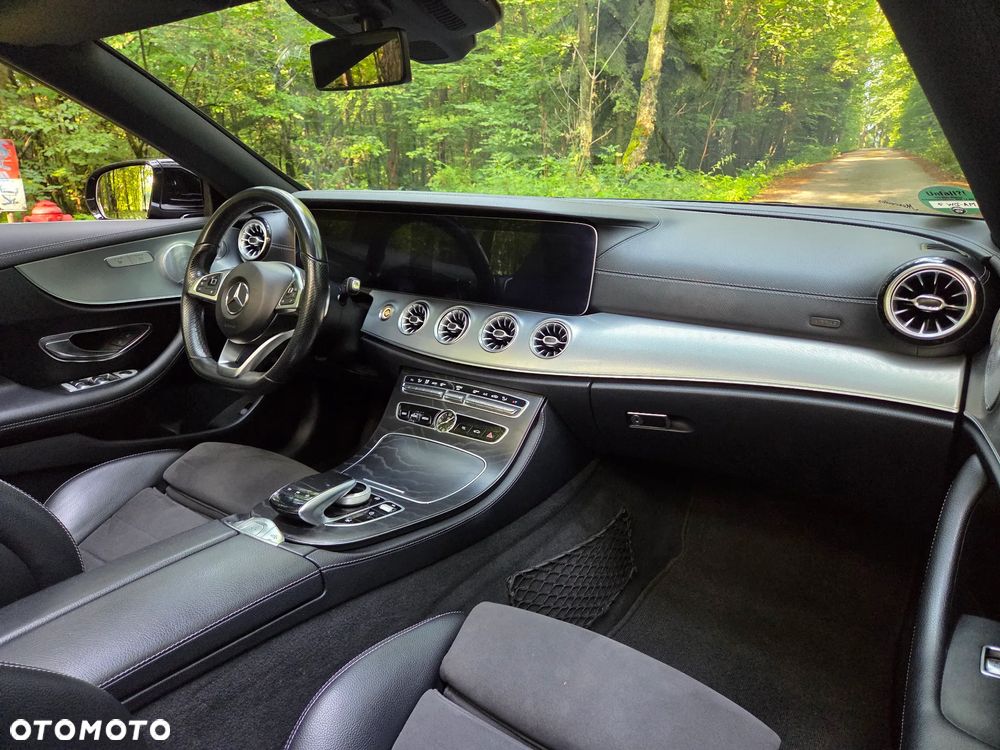 Mercedes-Benz Klasa E 300 9G-TRONIC - 14