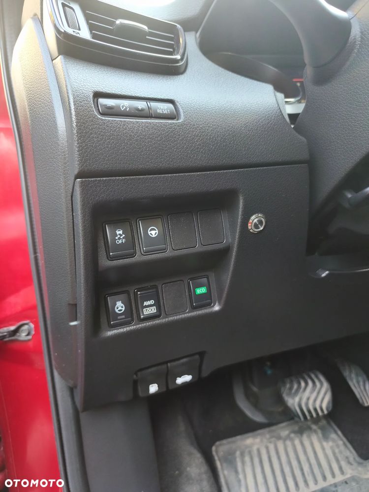 Nissan Qashqai - 12
