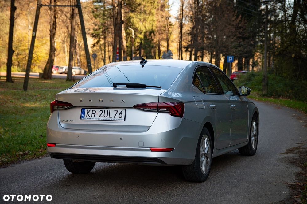 Skoda Octavia 1.5 TSI ACT Ambition - 4