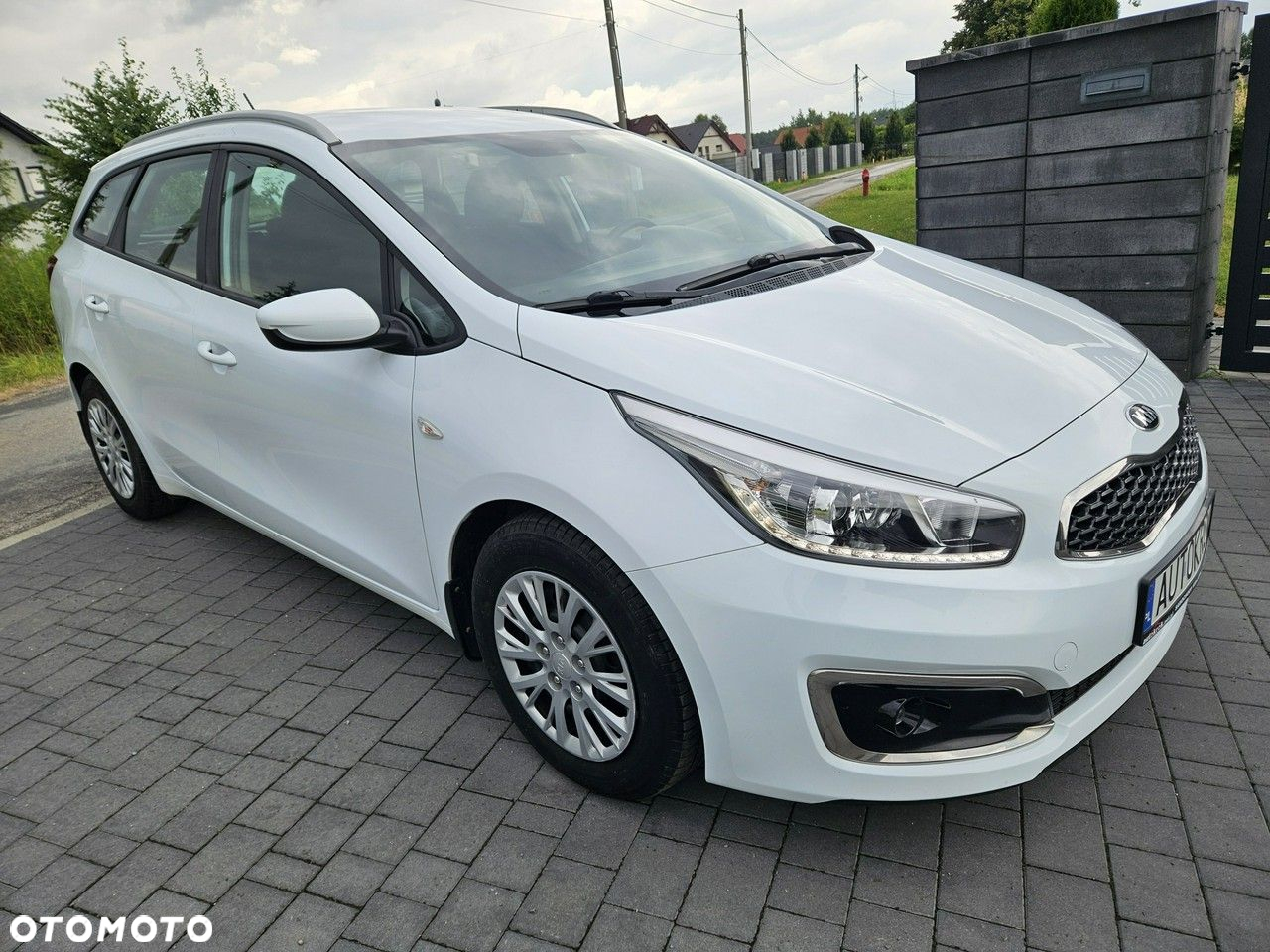 Kia Ceed - 3