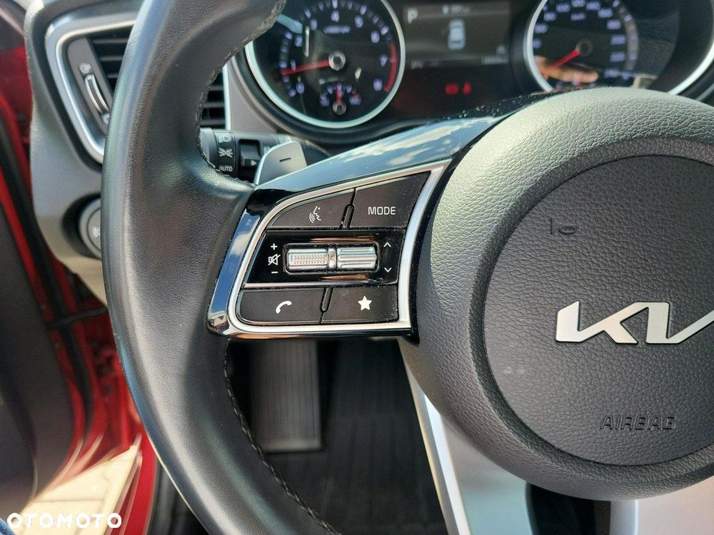 Kia Ceed 1.5 T-GDI M DCT - 25