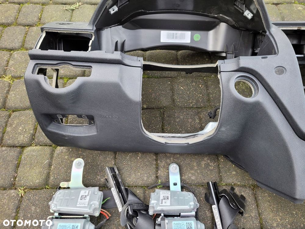 MERCEDES W204 DESKA KONSOLA PASY NAPINACZE AIRBAG KOMPLET ORYGINAŁ - 6