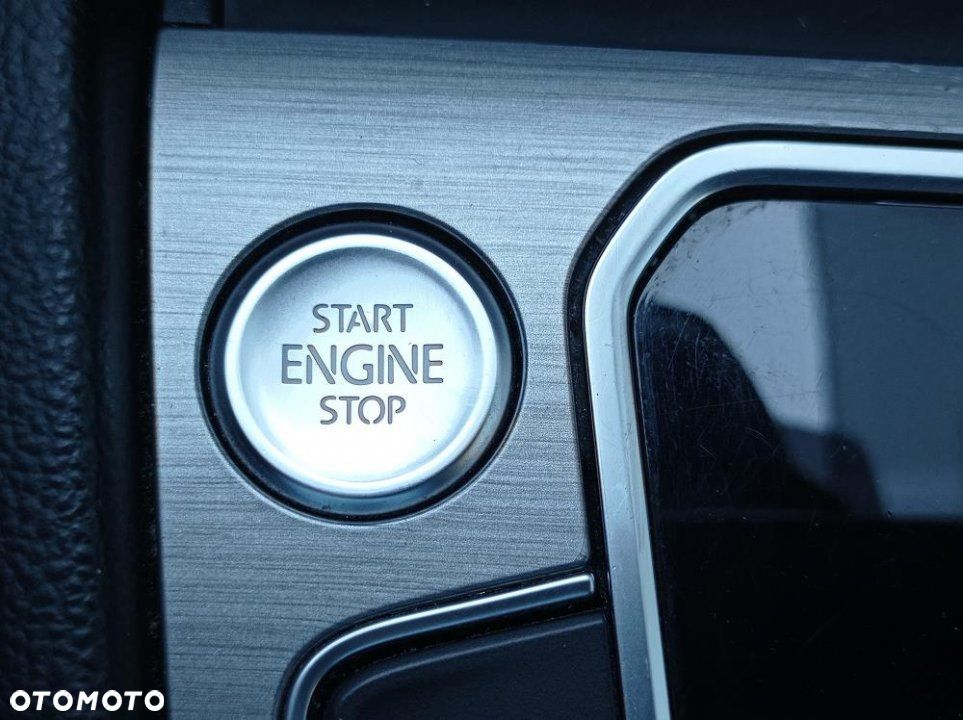 Volkswagen Passat - 31