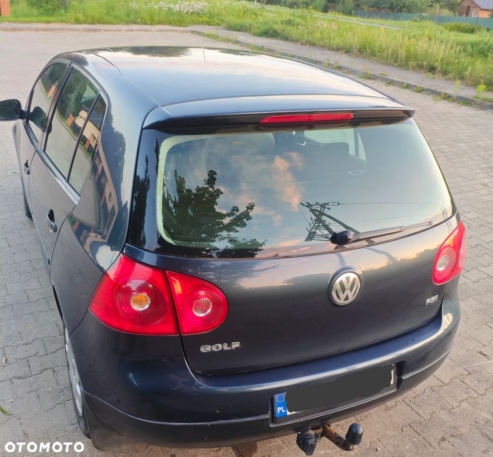 Volkswagen Golf V 1.4 FSI Trendline - 2