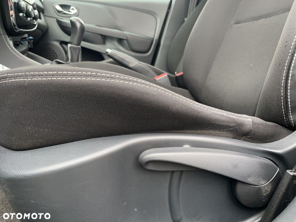Renault Clio - 11
