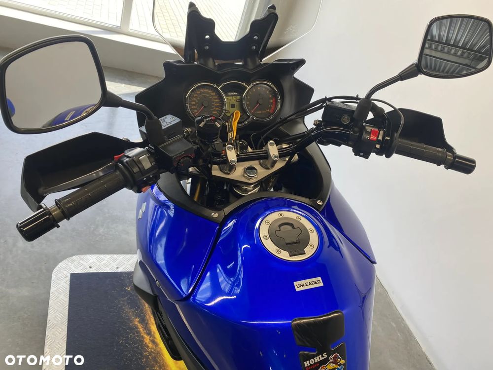 Suzuki V-STROM - 20