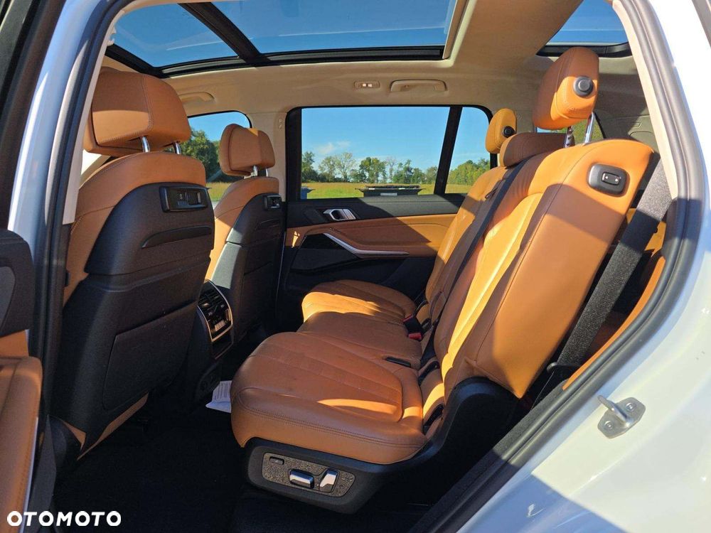 BMW X7 - 11