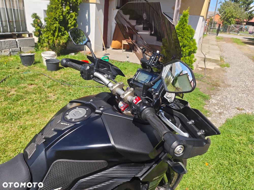 Yamaha MT - 4
