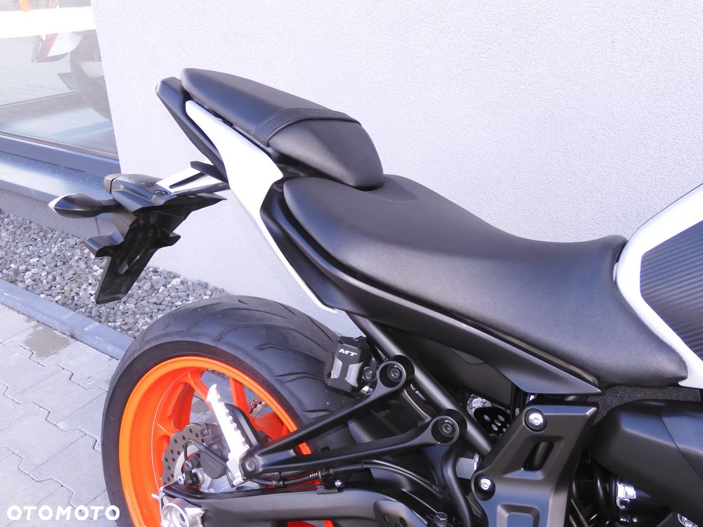 Yamaha MT - 12