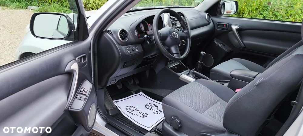 Toyota RAV4 - 7
