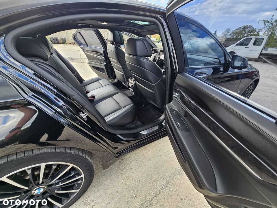 BMW Seria 7 740d - 12