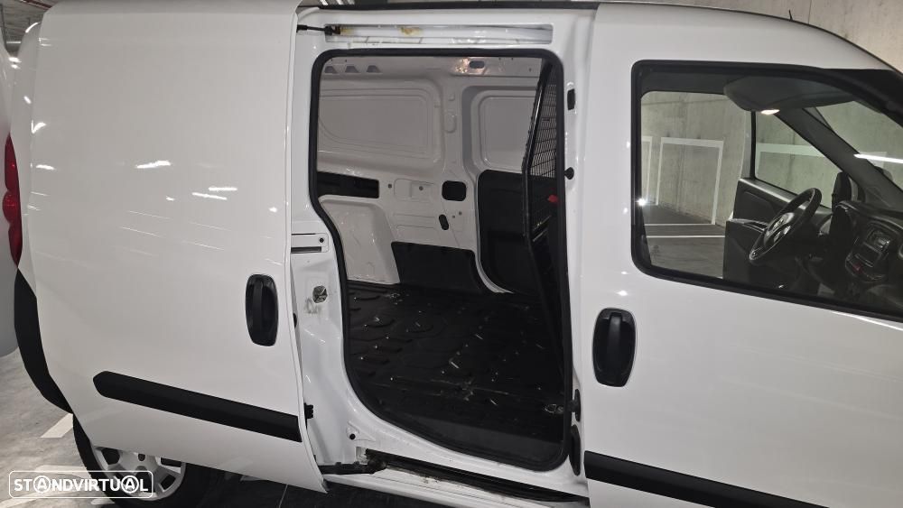 Fiat Doblo 1.6 M-JET 3 Lug. Maxi - 19