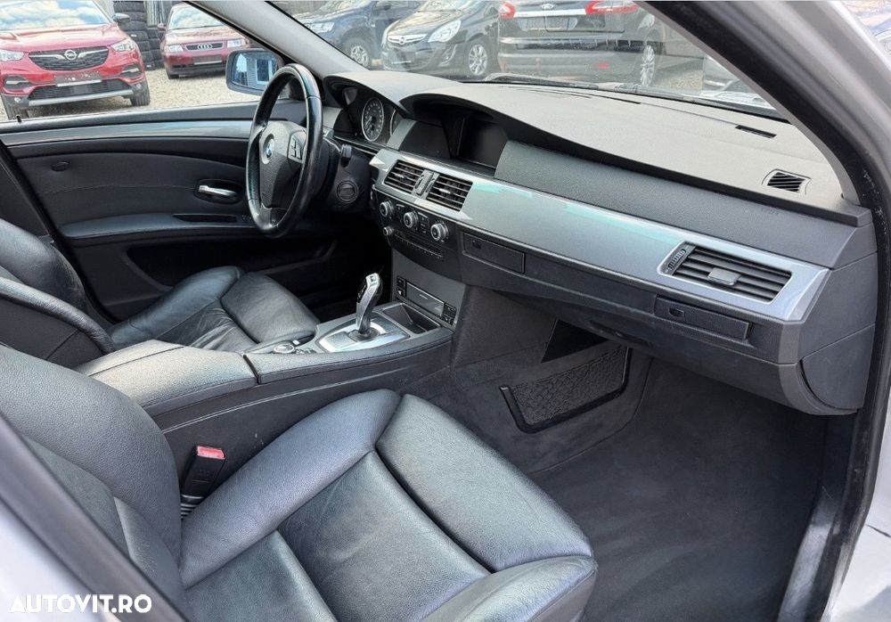 BMW Seria 5 520d Aut. Edition Exclusive - 26