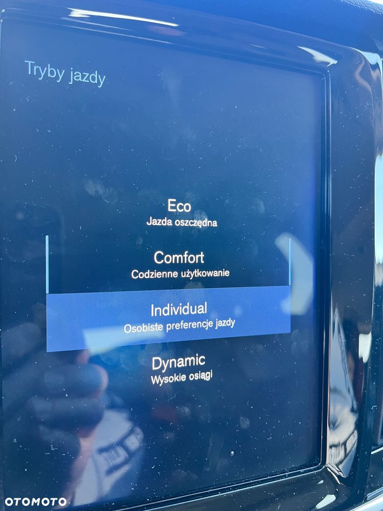 Volvo V90 T4 Geartronic Momentum Pro - 31