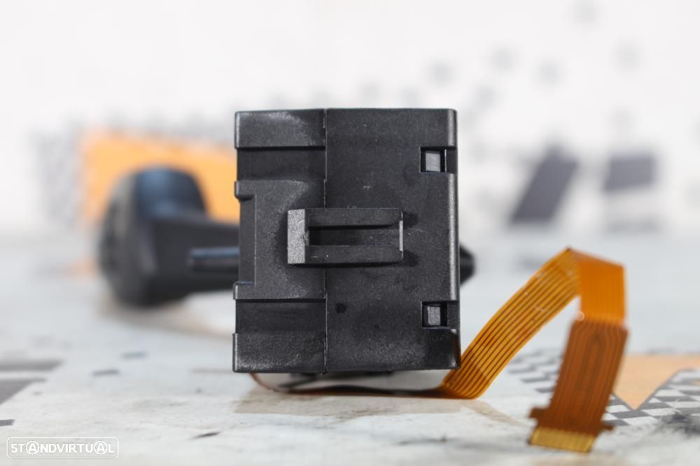 Manete Das Luzes / Piscas Bmw 3 (E90)  01108100 / E81 E82 E87 E88 E90 - 2