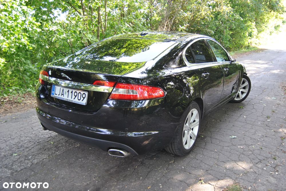 Jaguar XF 3.0 V6 Diesel Edition - 4