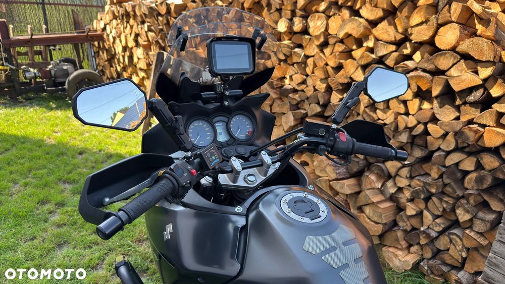 Suzuki V-STROM - 3