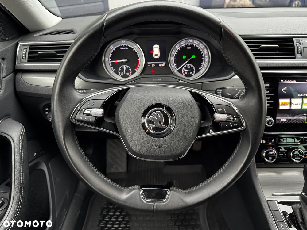 Skoda Superb 2.0 TDI SCR 4x4 Style DSG - 17