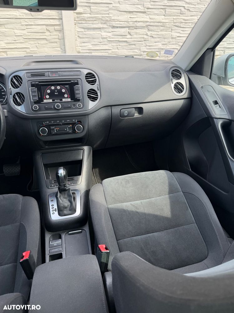 Volkswagen Tiguan - 16