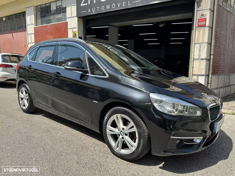 BMW 218 Active Tourer d Line Luxury Auto - 2