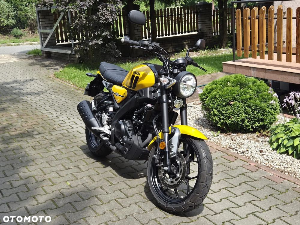 Yamaha XSR - 18