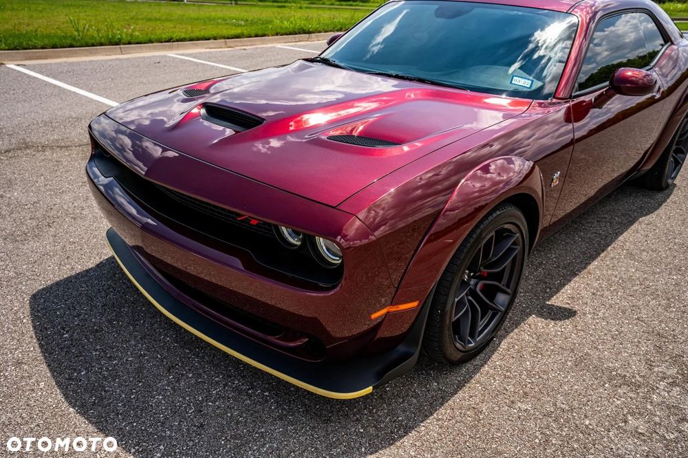 Dodge Challenger Automatik R/T Plus Scat Pack - 12