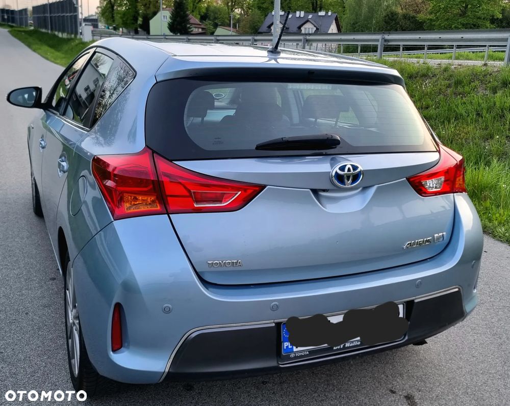 Toyota Auris 1.8 Hybrid Executive - 9