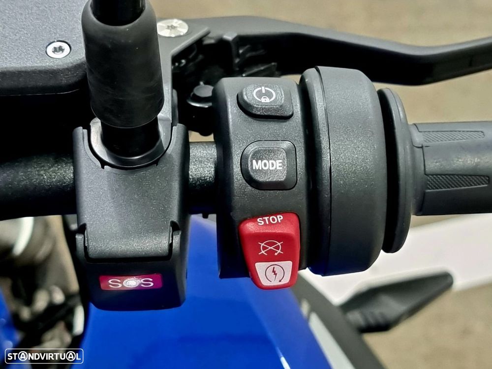 BMW R 1300 R 1300 R Racing Blue Met. - 12