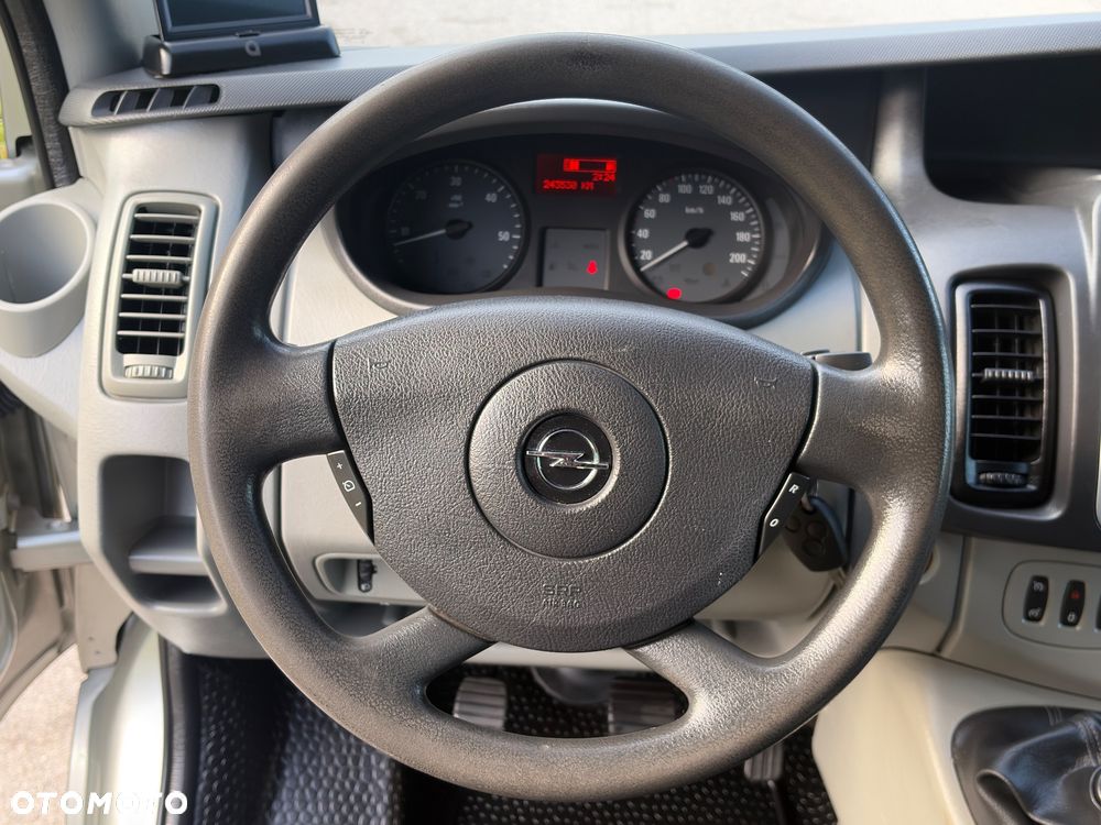 Opel Vivaro L2H1 2.9t - 20