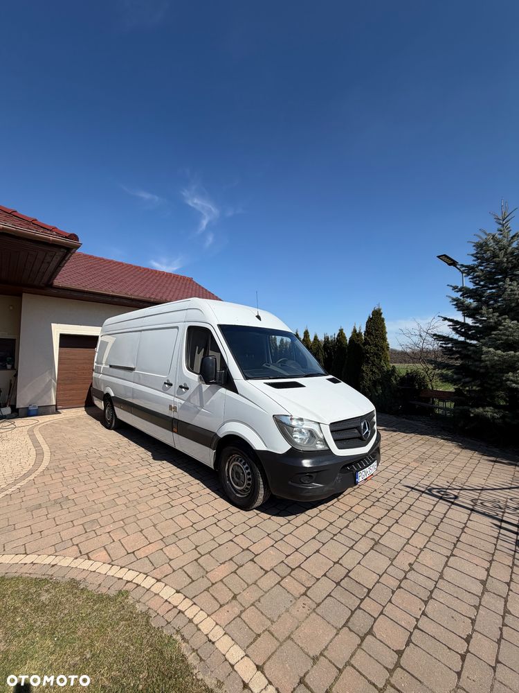 Mercedes-Benz Sprinter - 4